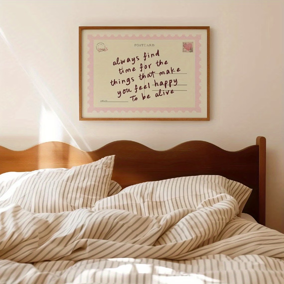 Retro Postcards That Encourage - Interior Design Living Room avaliação e preço